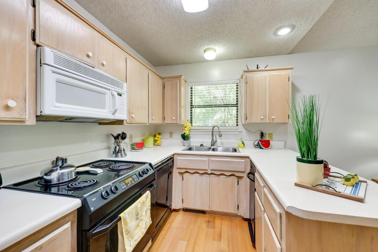 Lakefront Hot Springs Home With Furnished Deck! Exterior photo